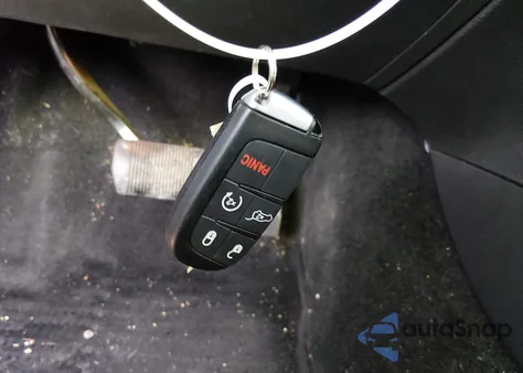 2015 Jeep Grand Cherokee Limited z USA, uszkodzony, nr VIN 1C4RJFBG7FC812632